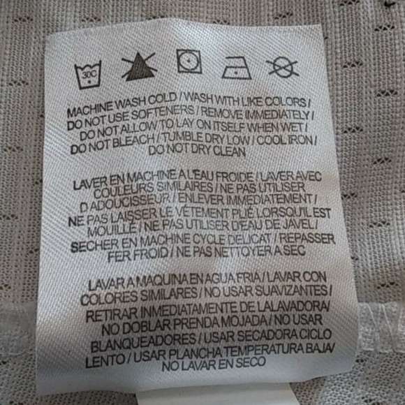 Marino NFL Jersey. - Picture 9 of 10